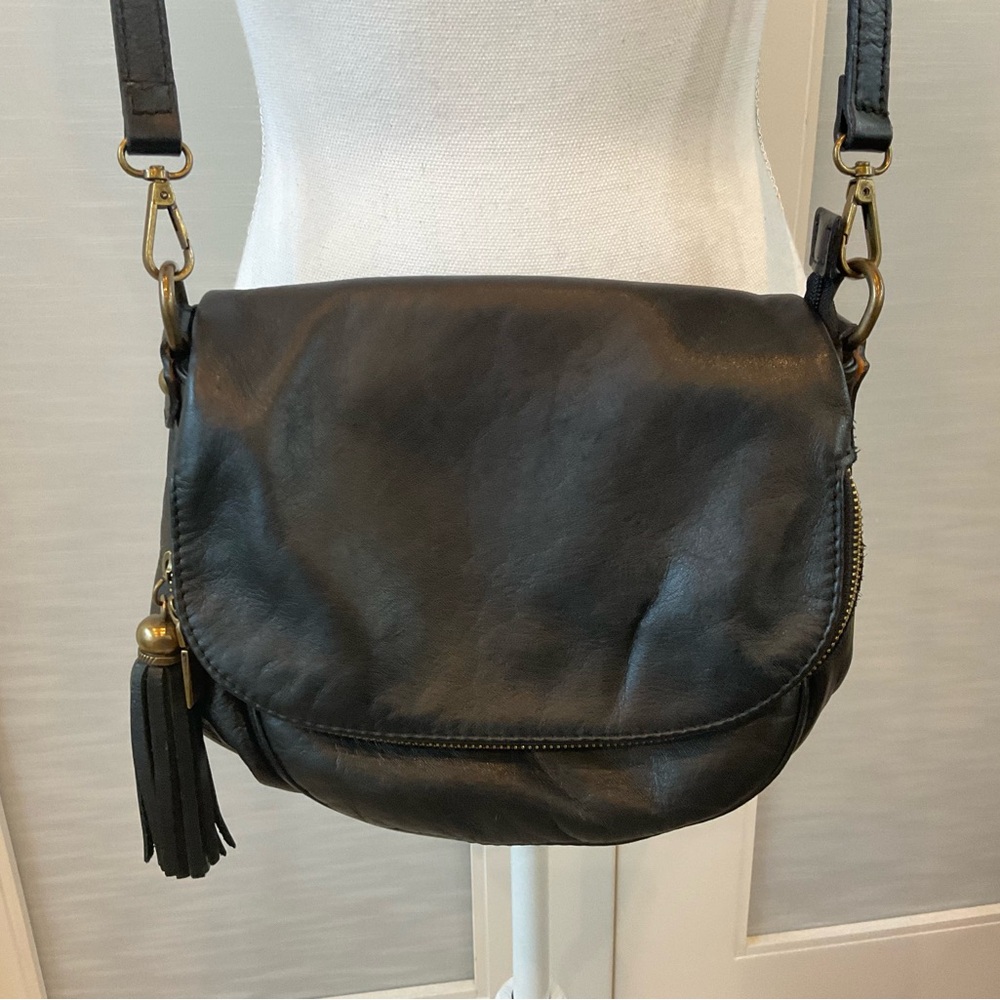 💖HOST PICK💖Italian Black Leather Crossbody Bag